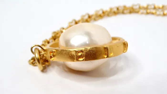 Vintage by Misty Necklaces Karl Lagerfeld Vintage Rotating Costume Pearl Pendant Necklace